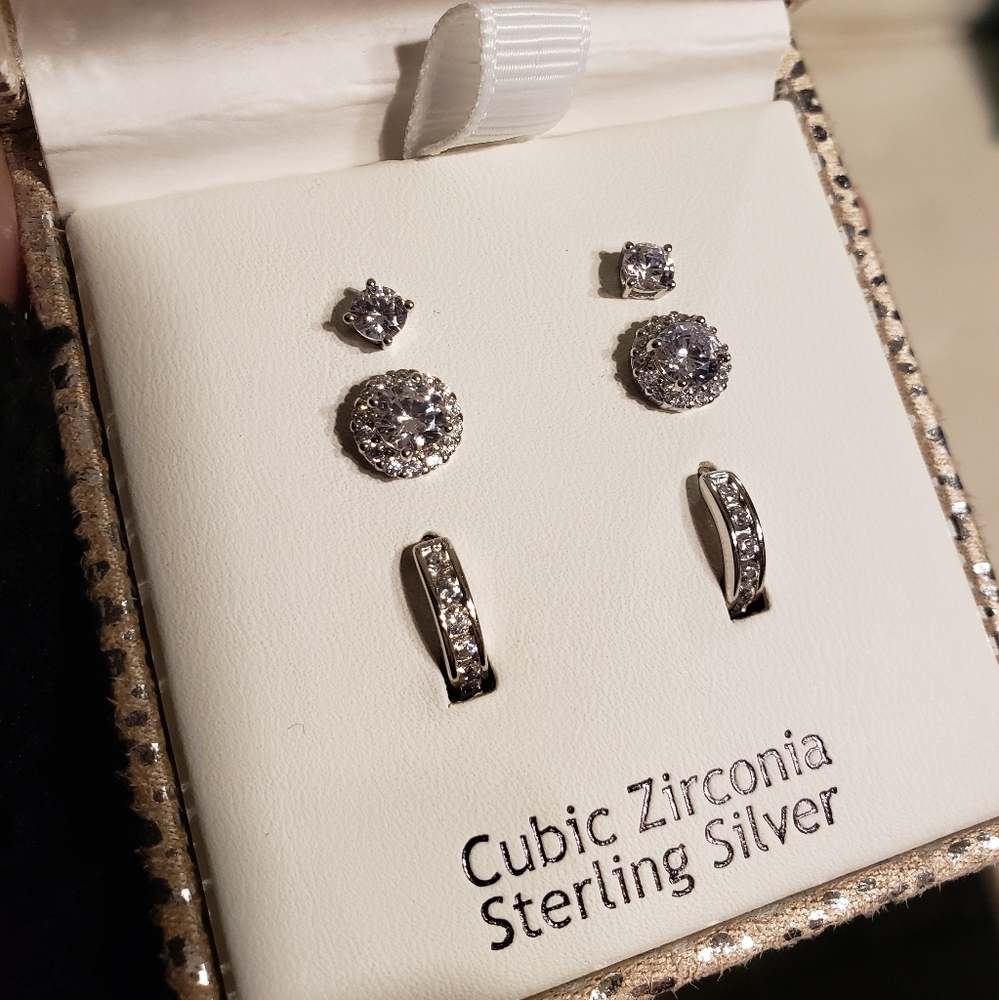 NIB Nanette Lepore Earrings